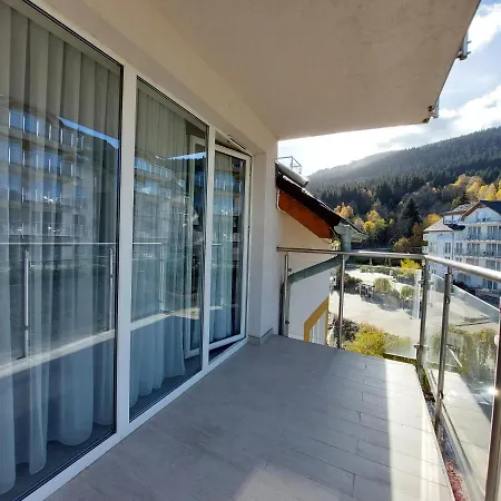 Czarna Gora Stubai 29 * Сєнна
