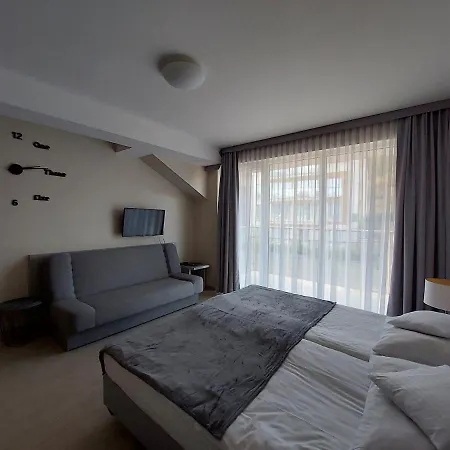 Czarna Gora Stubai 29 * Сєнна